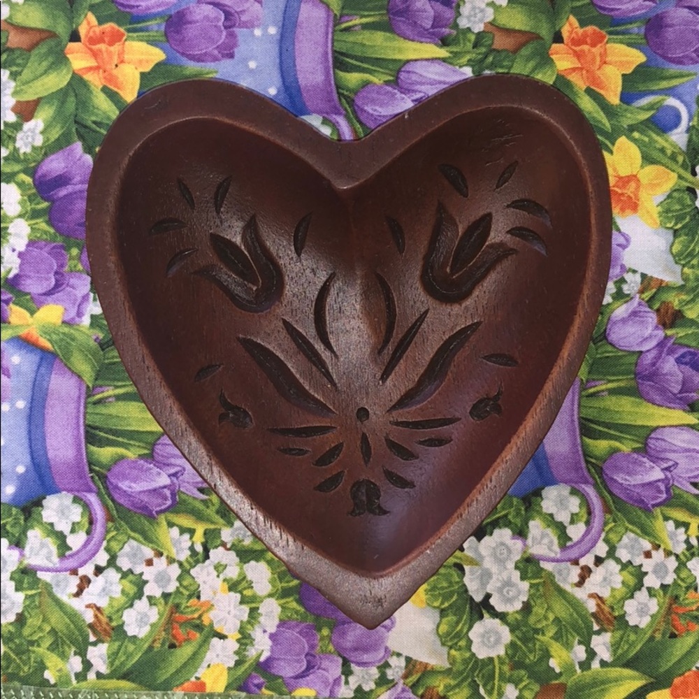 Treenware Heart Shaped Dish🤎